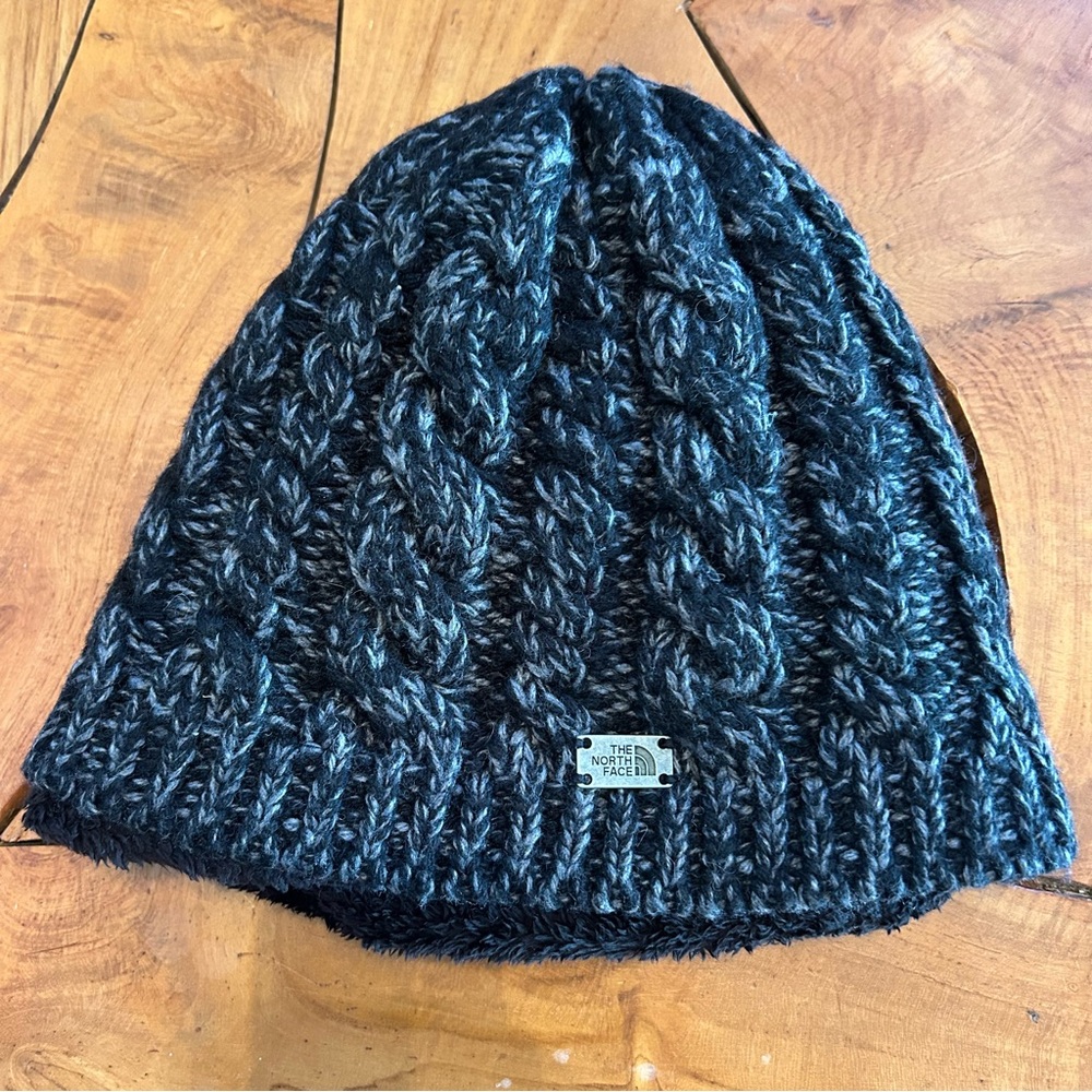 NEW The North Face Knit Ski Beanie Hat Skull Cap Gray Black Blend